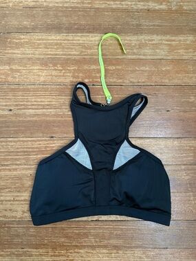 The Chestee Black High-Neck Mesh Padded CrossFit Sports Bra Size Small